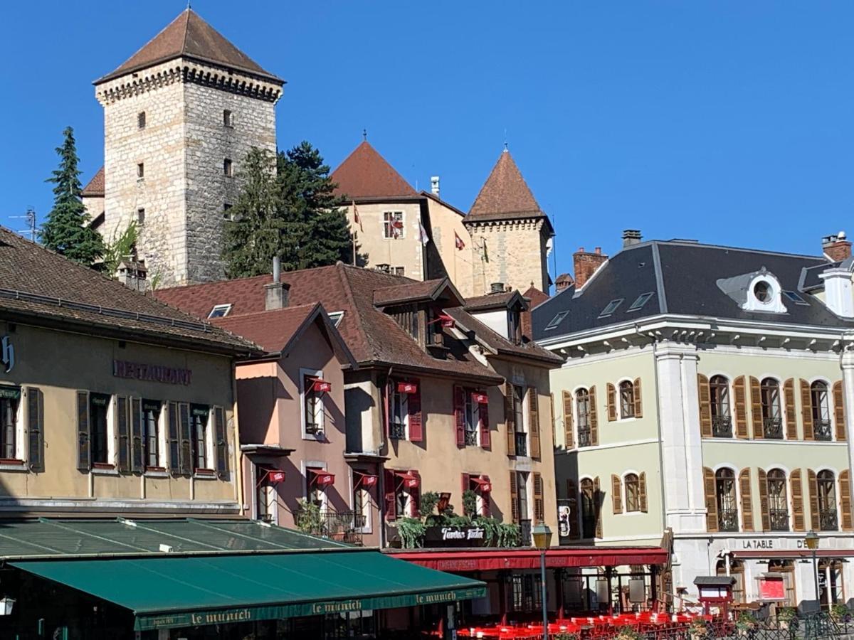 Blue Lake Annecy Exterior photo